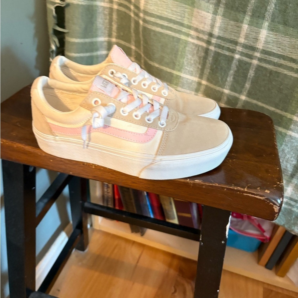 Vans women’s old skool  stackform neopolitan ice cream size 8